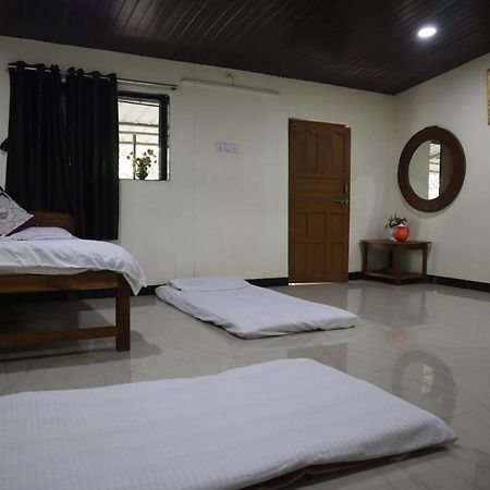 Gokul Cottage & Villa Revadanda Bagian luar foto