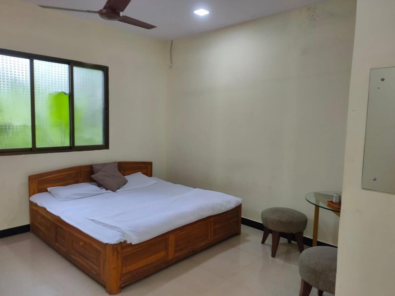 Gokul Cottage & Villa Revadanda Bagian luar foto