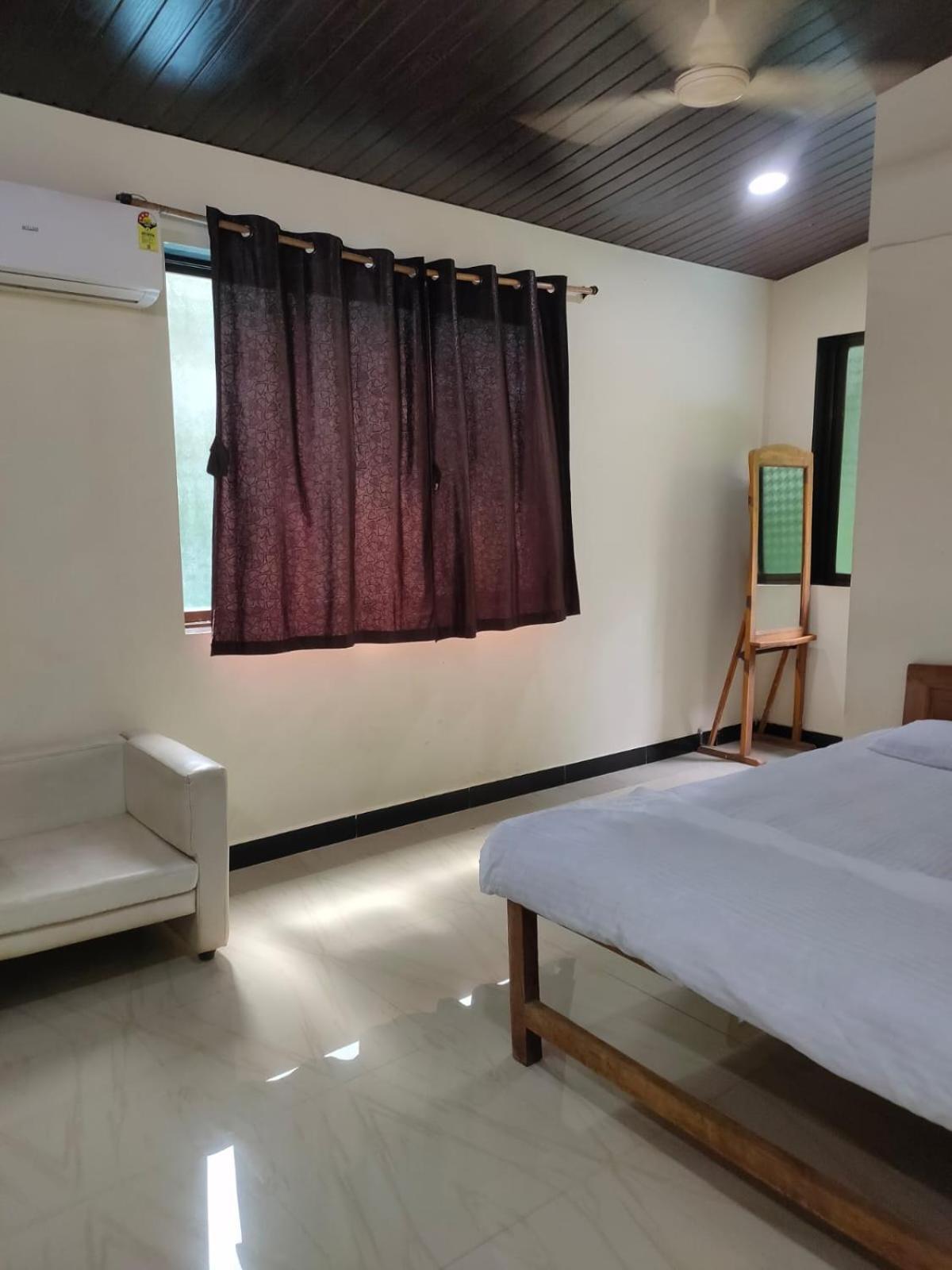 Gokul Cottage & Villa Revadanda Bagian luar foto