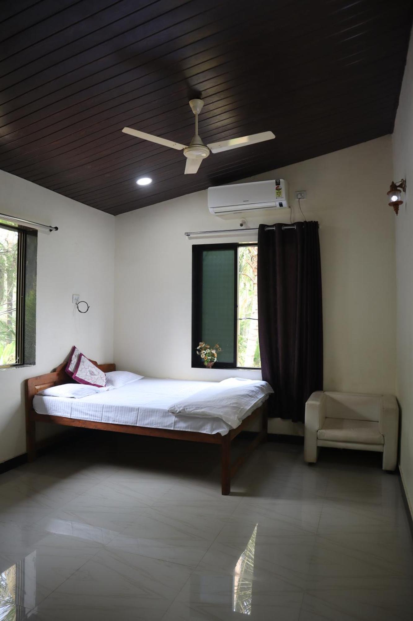 Gokul Cottage & Villa Revadanda Bagian luar foto