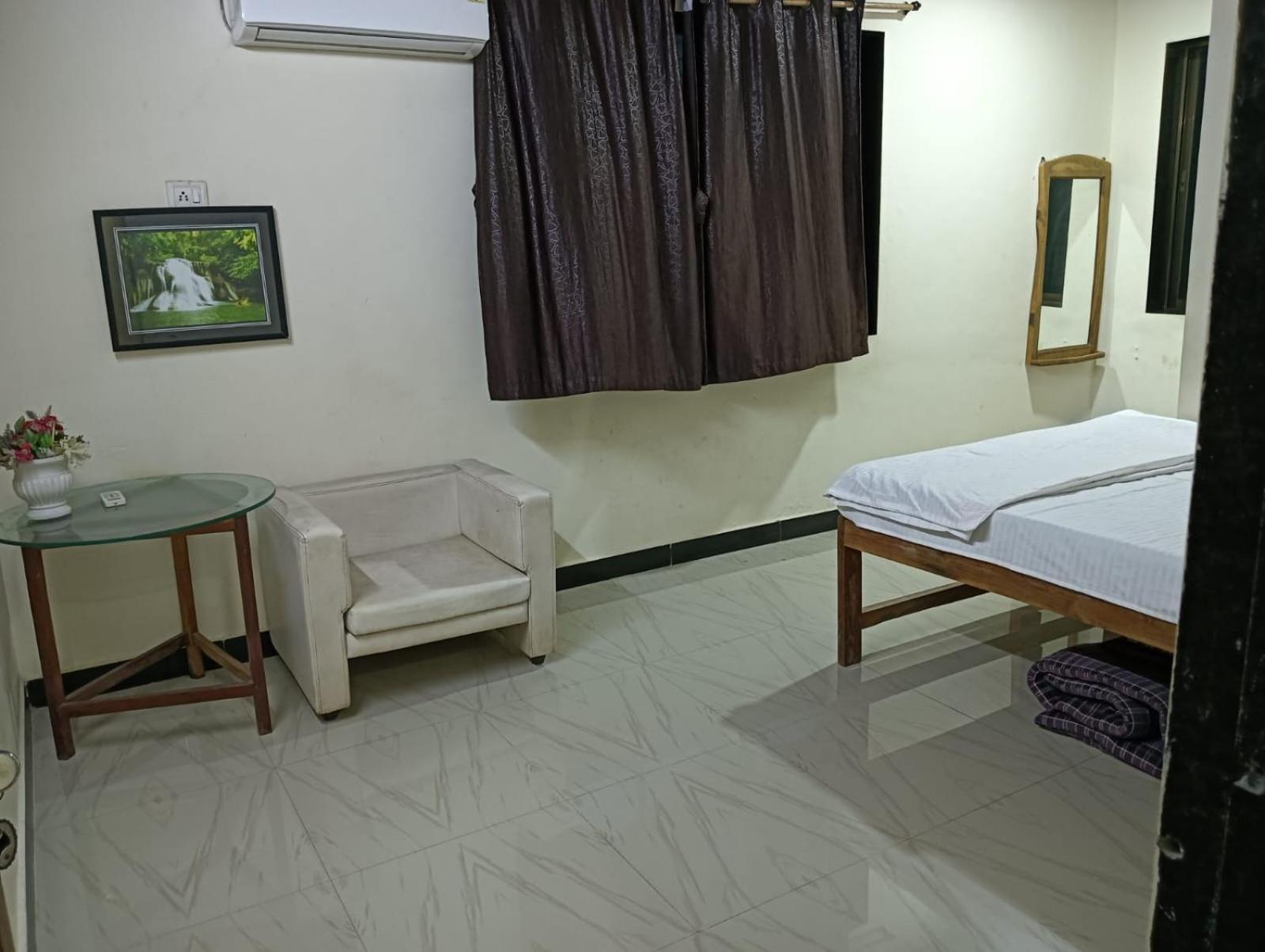 Gokul Cottage & Villa Revadanda Bagian luar foto