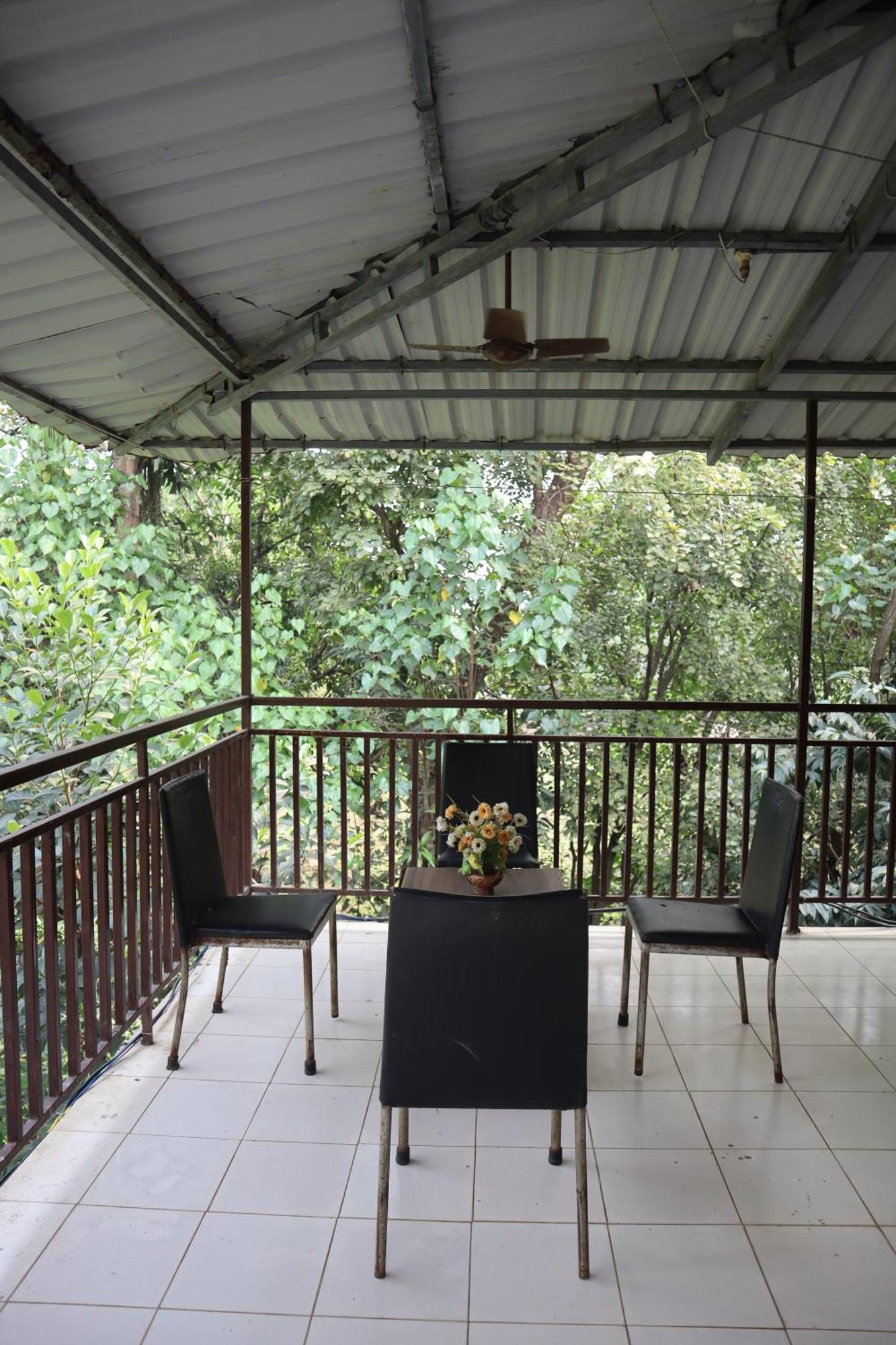 Gokul Cottage & Villa Revadanda Bagian luar foto