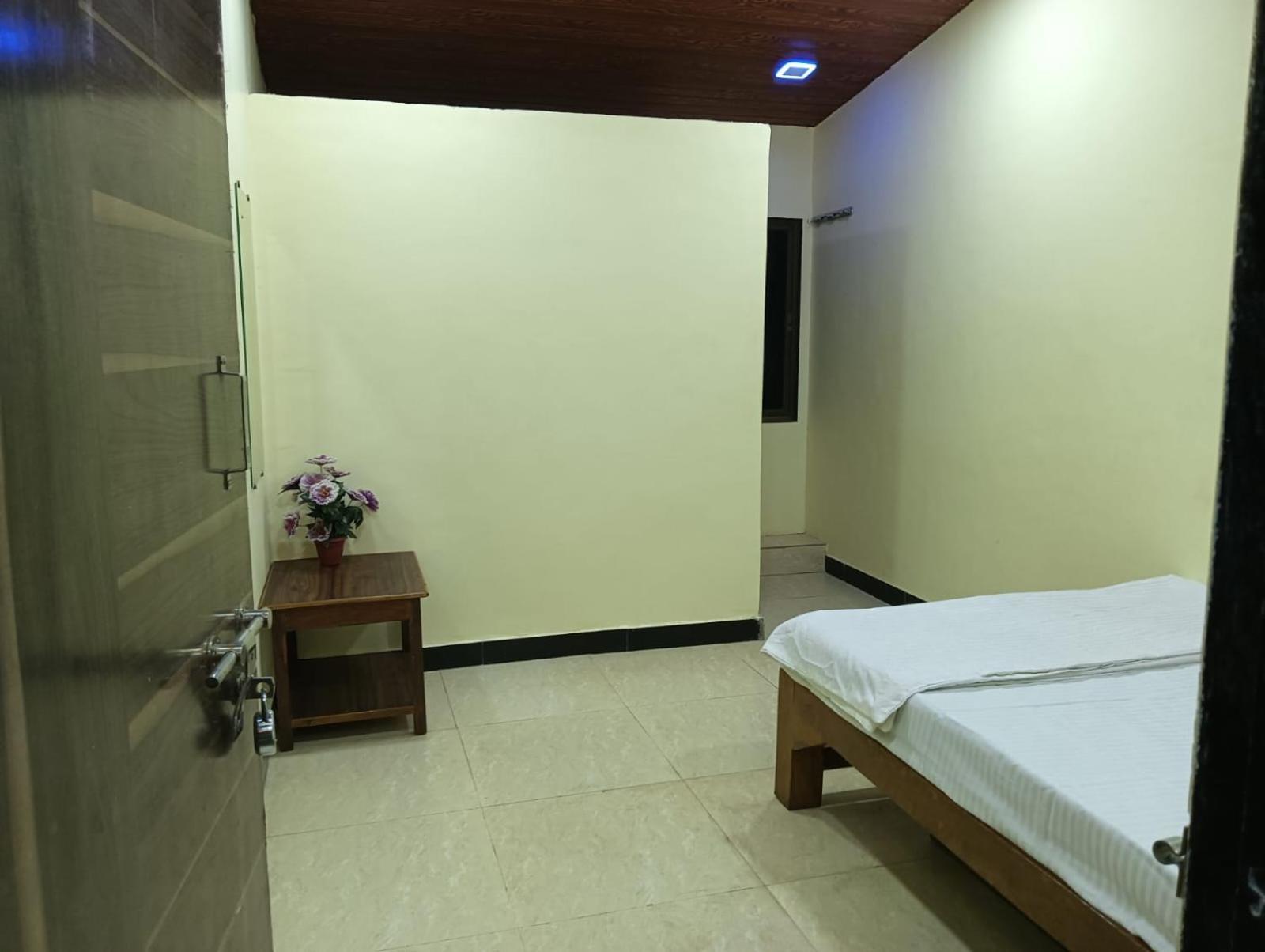 Gokul Cottage & Villa Revadanda Bagian luar foto